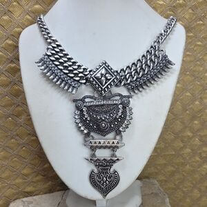 Sugarfix Bauble Bar Silver Toned Bib Statement Necklace Rhinestones Nouveau